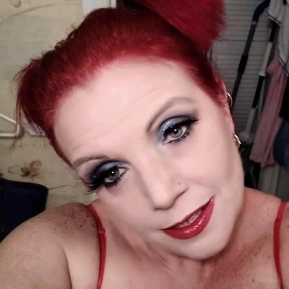 Meet your Posher, Louise - Picture 3 of 3